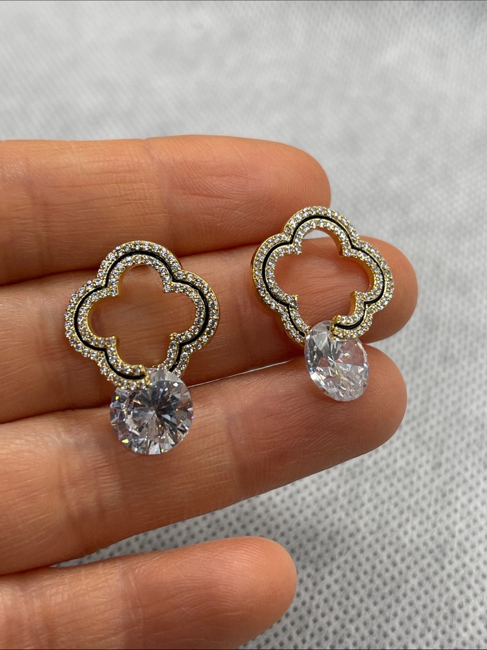 Silver Crystal Earrings s95 post